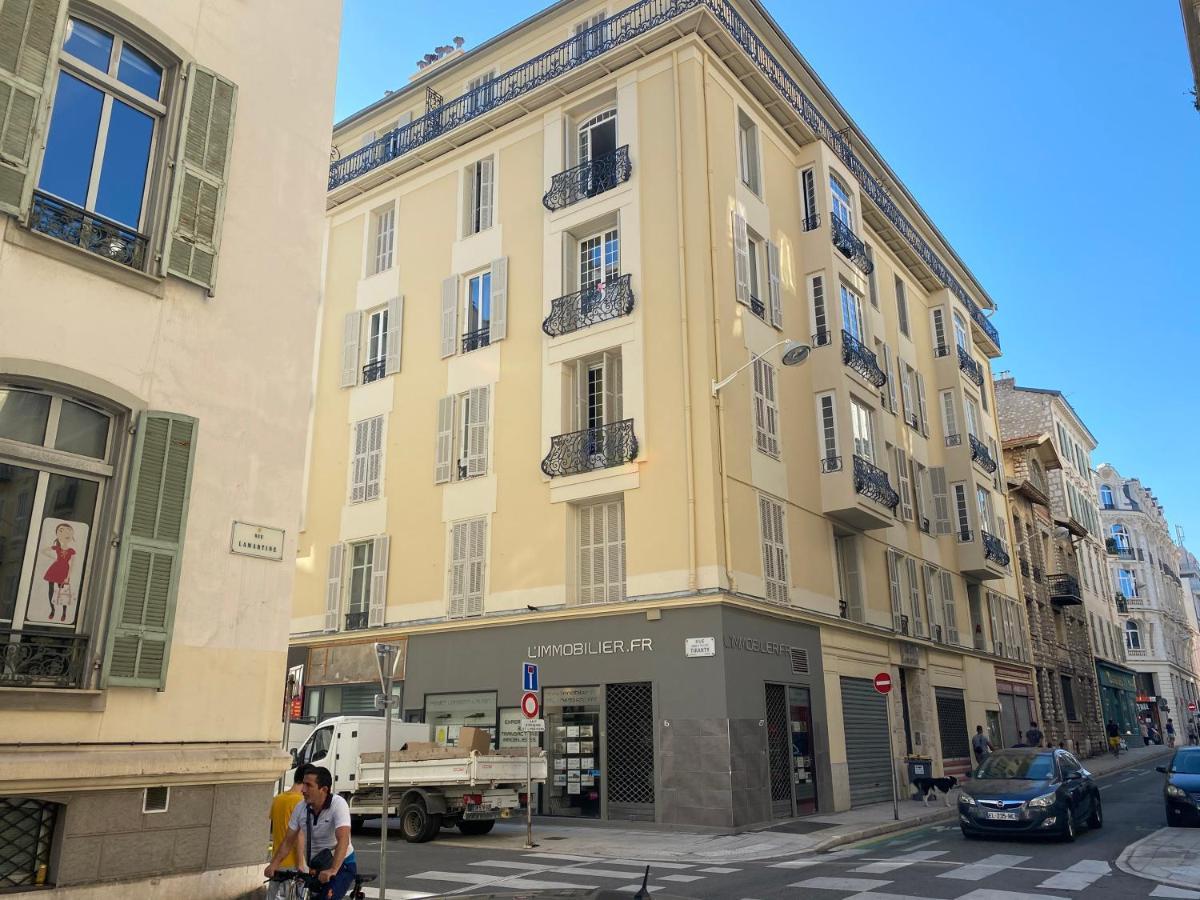 Lamartine- Heart Of Center- Modern And Design Flat Nice Luaran gambar